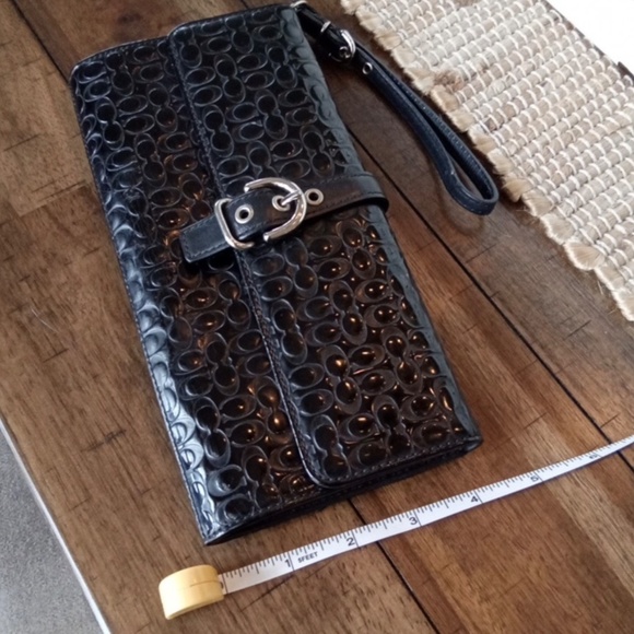 Coach black wristlet. EUC - Picture 4 of 6